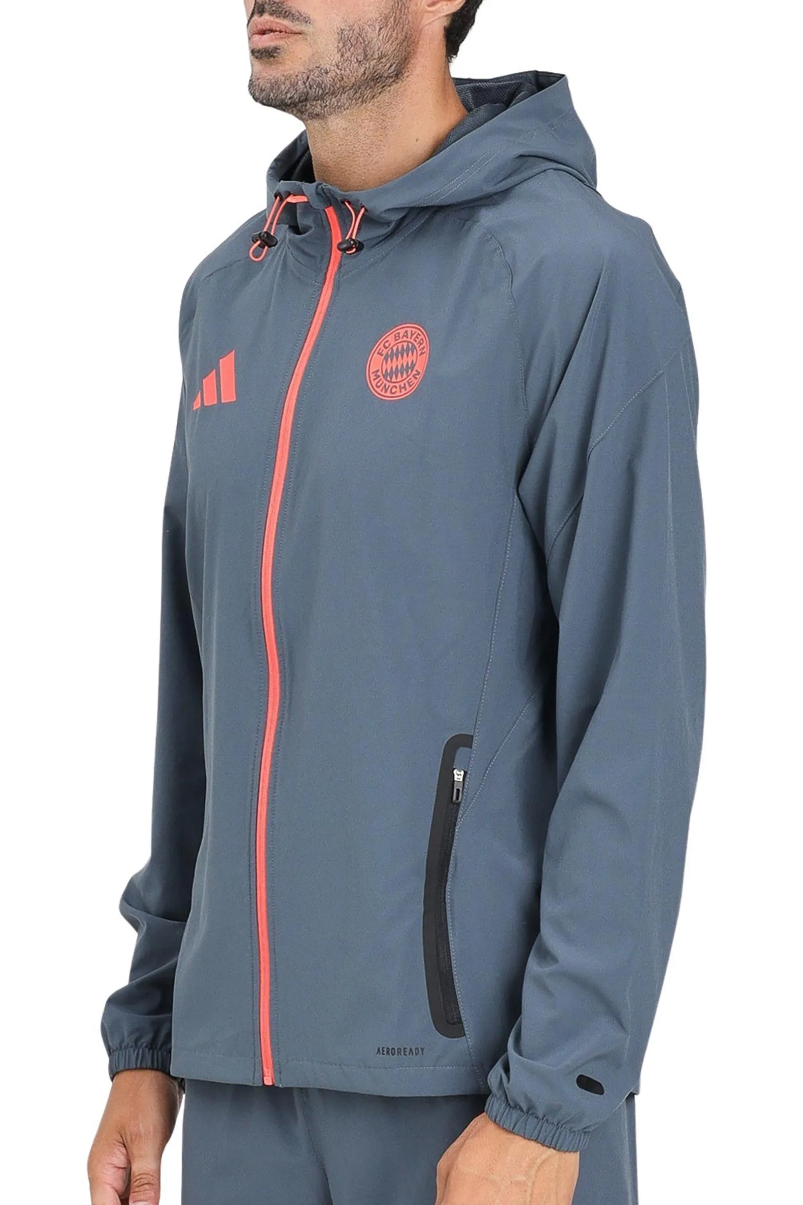 Hellblaue Jacke