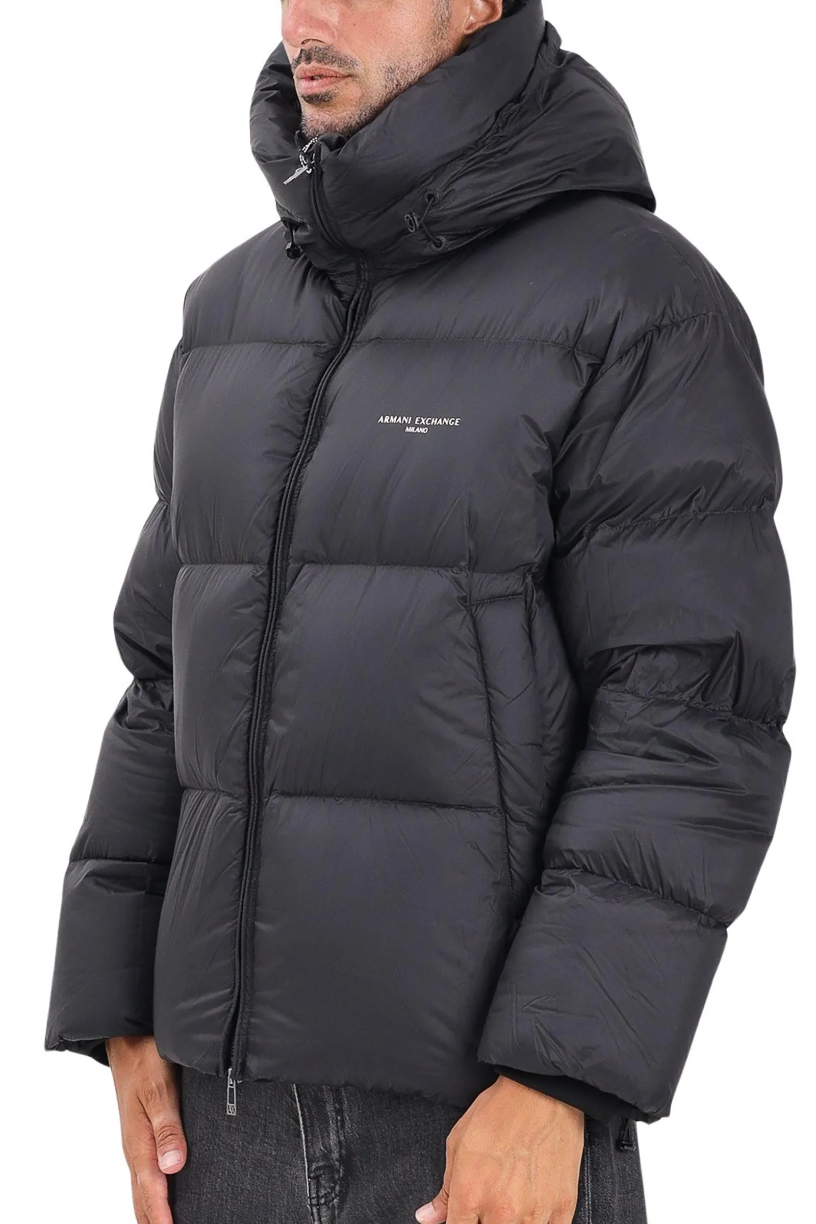 Schwarze Daunenjacke