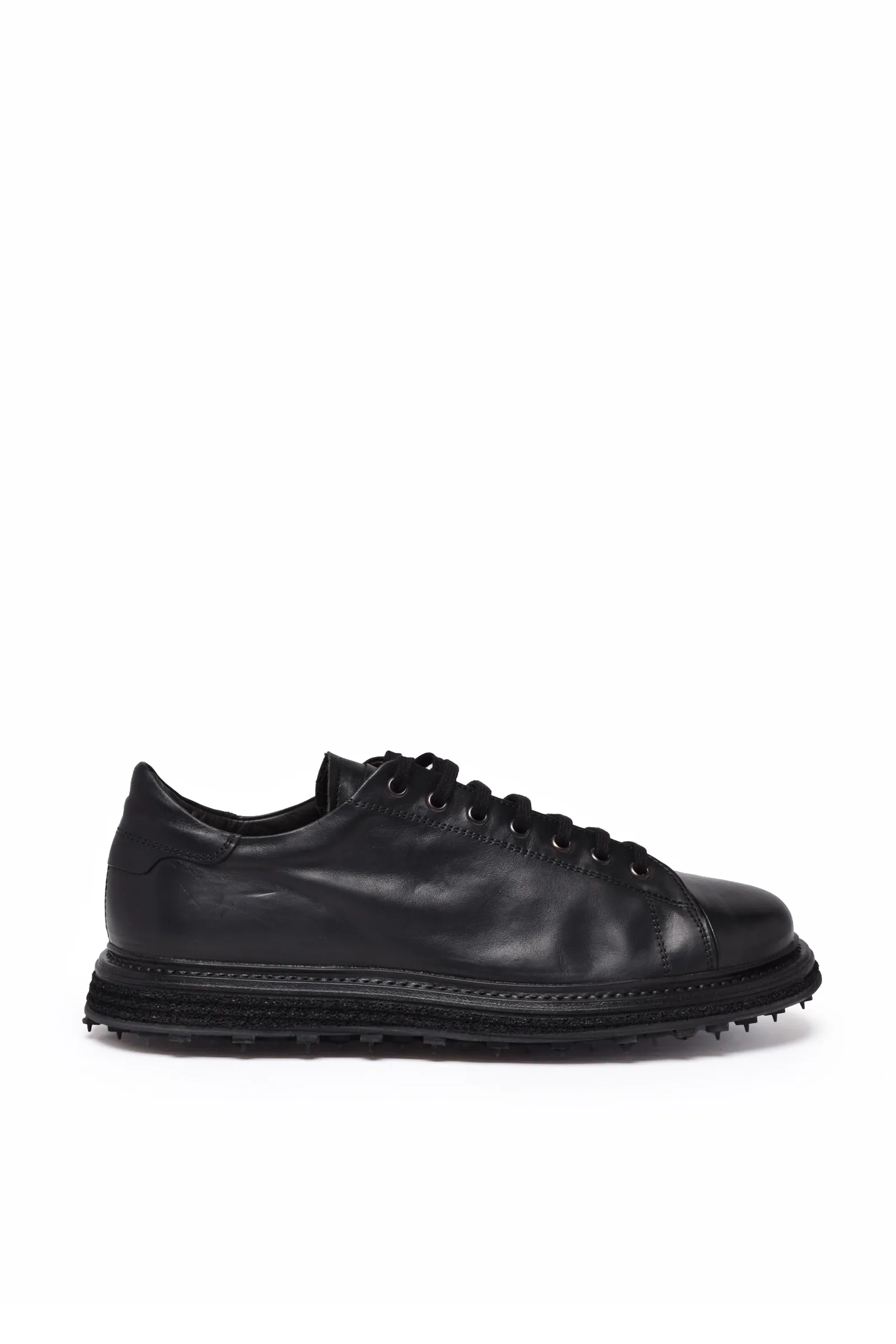 Schwarze Turnschuhe