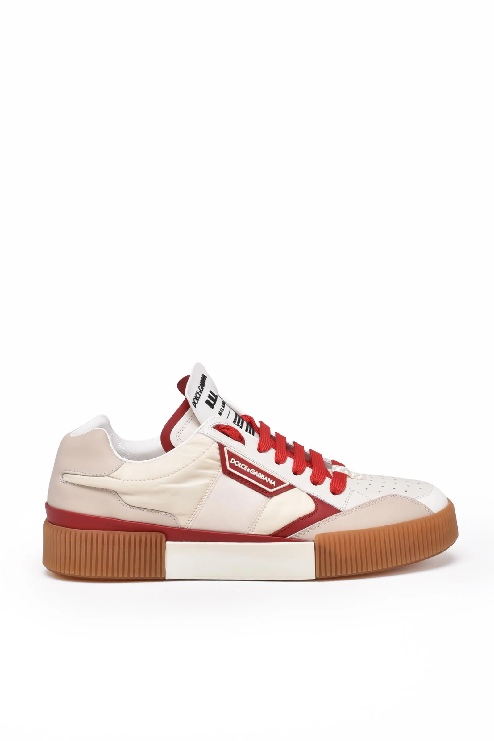 Weiße Turnschuhe