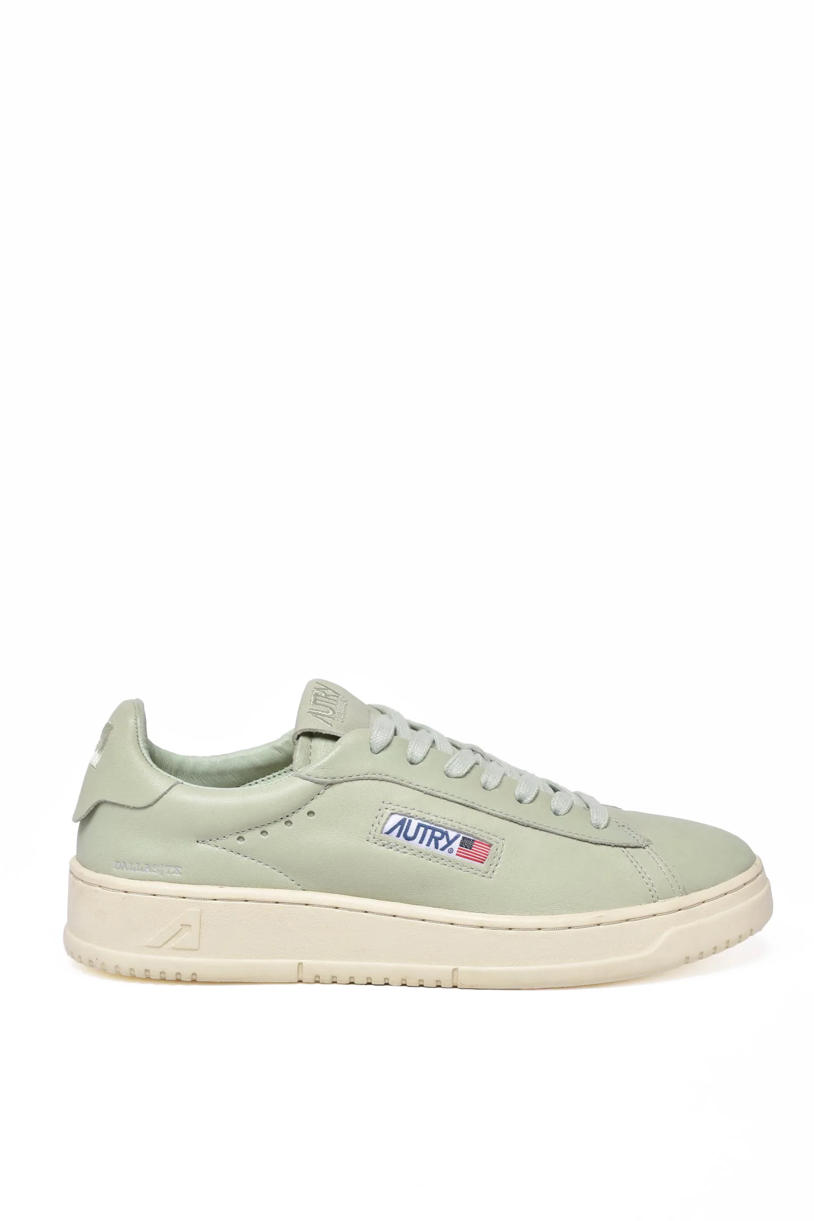 Grüne Turnschuhe