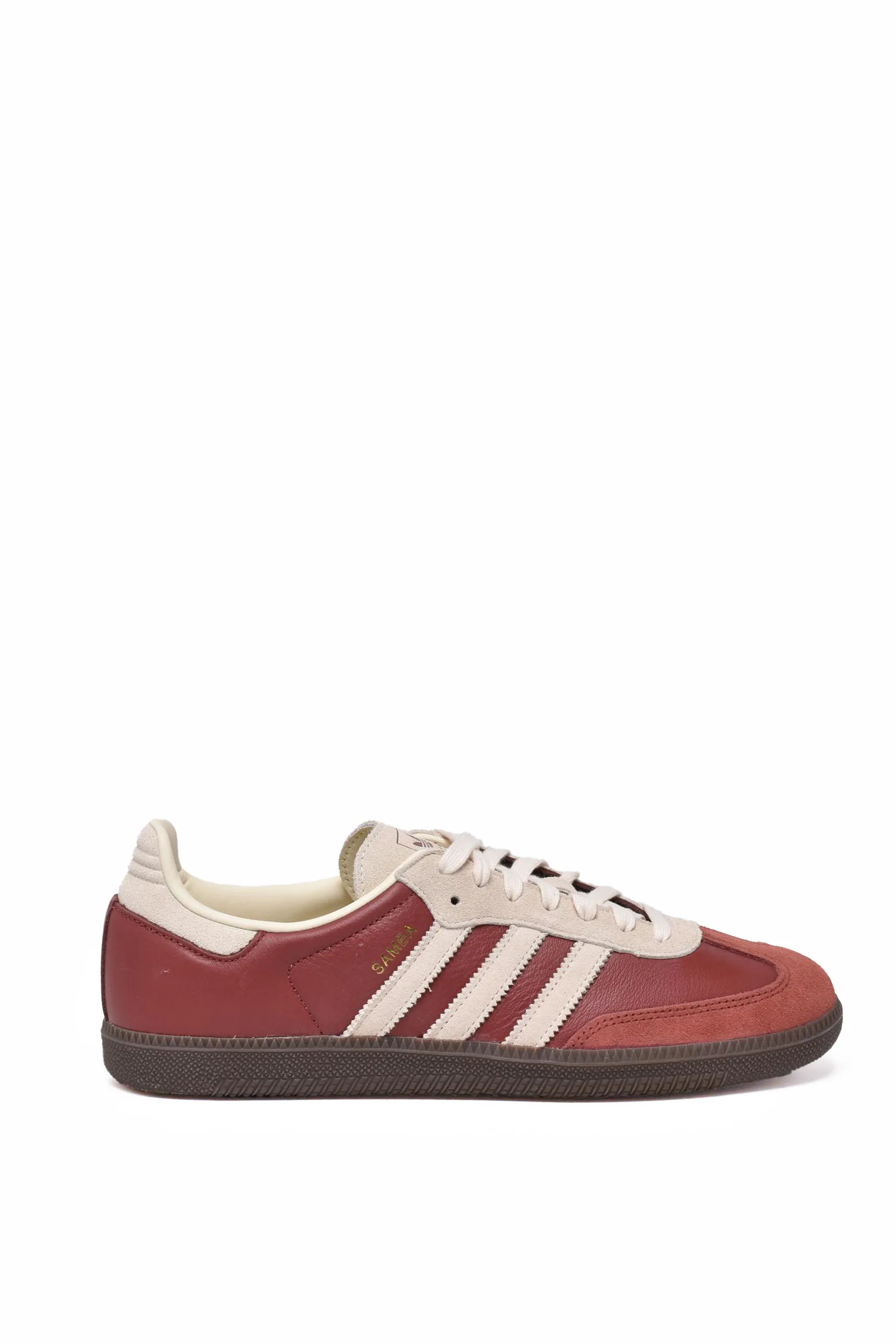 Rote Turnschuhe