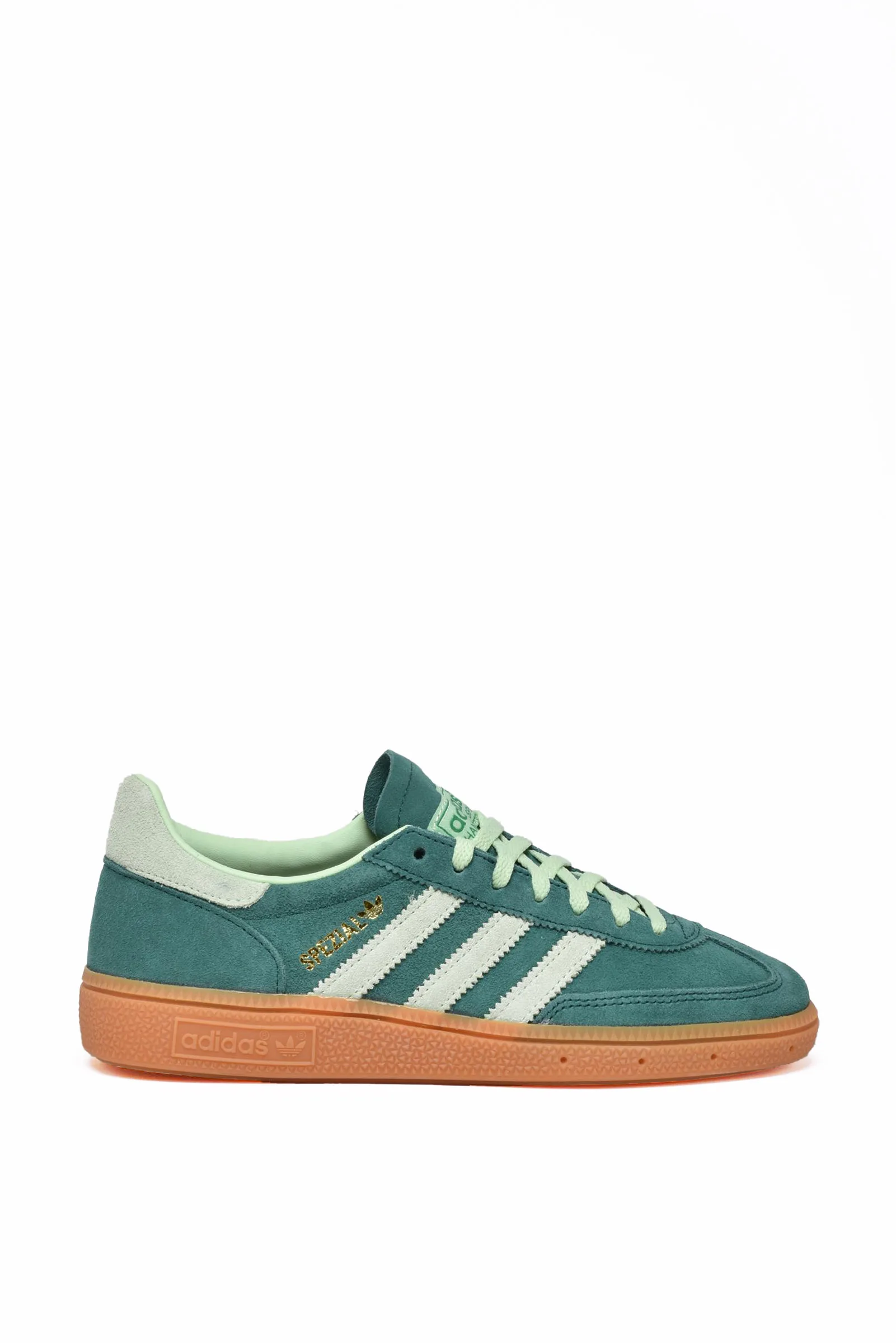 Grüne Turnschuhe