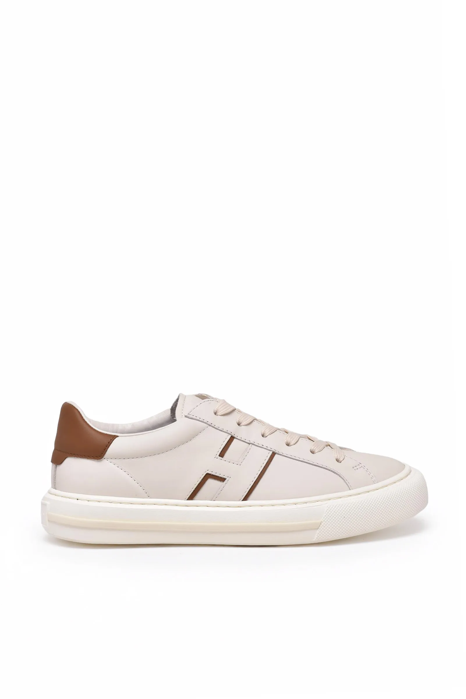 Weiße Turnschuhe