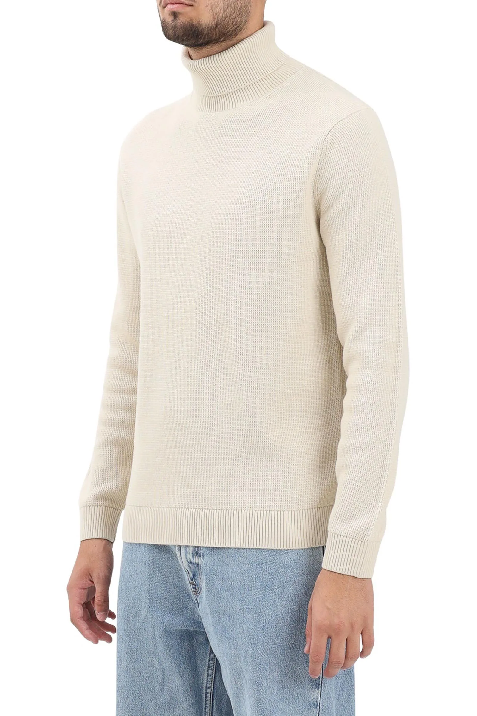 Weißer Pullover