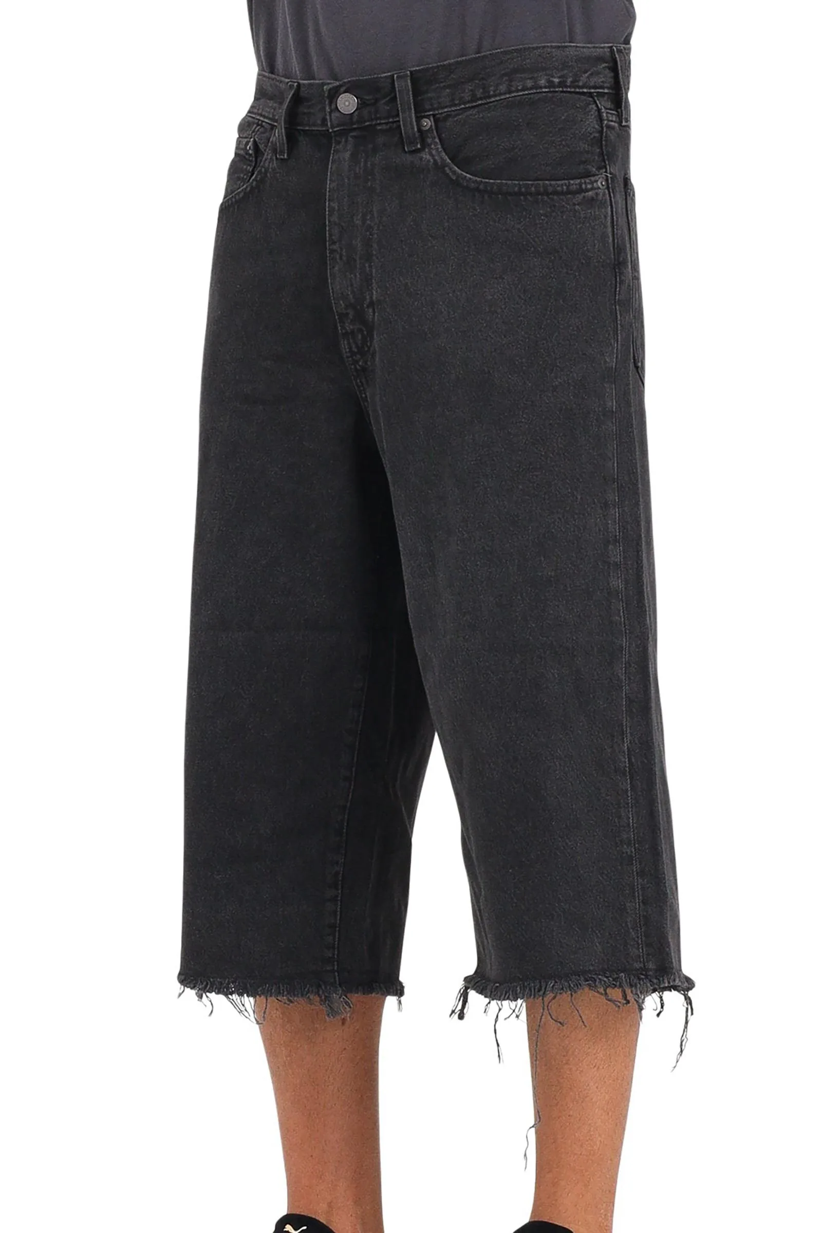 Schwarze Bermudashorts