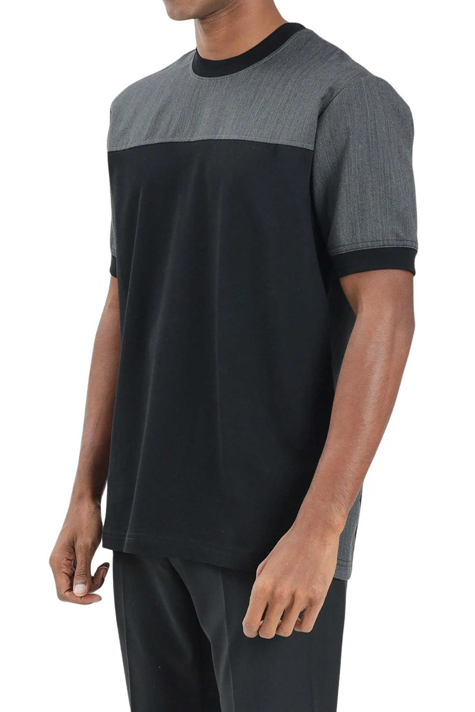 Schwarzes T-Shirt