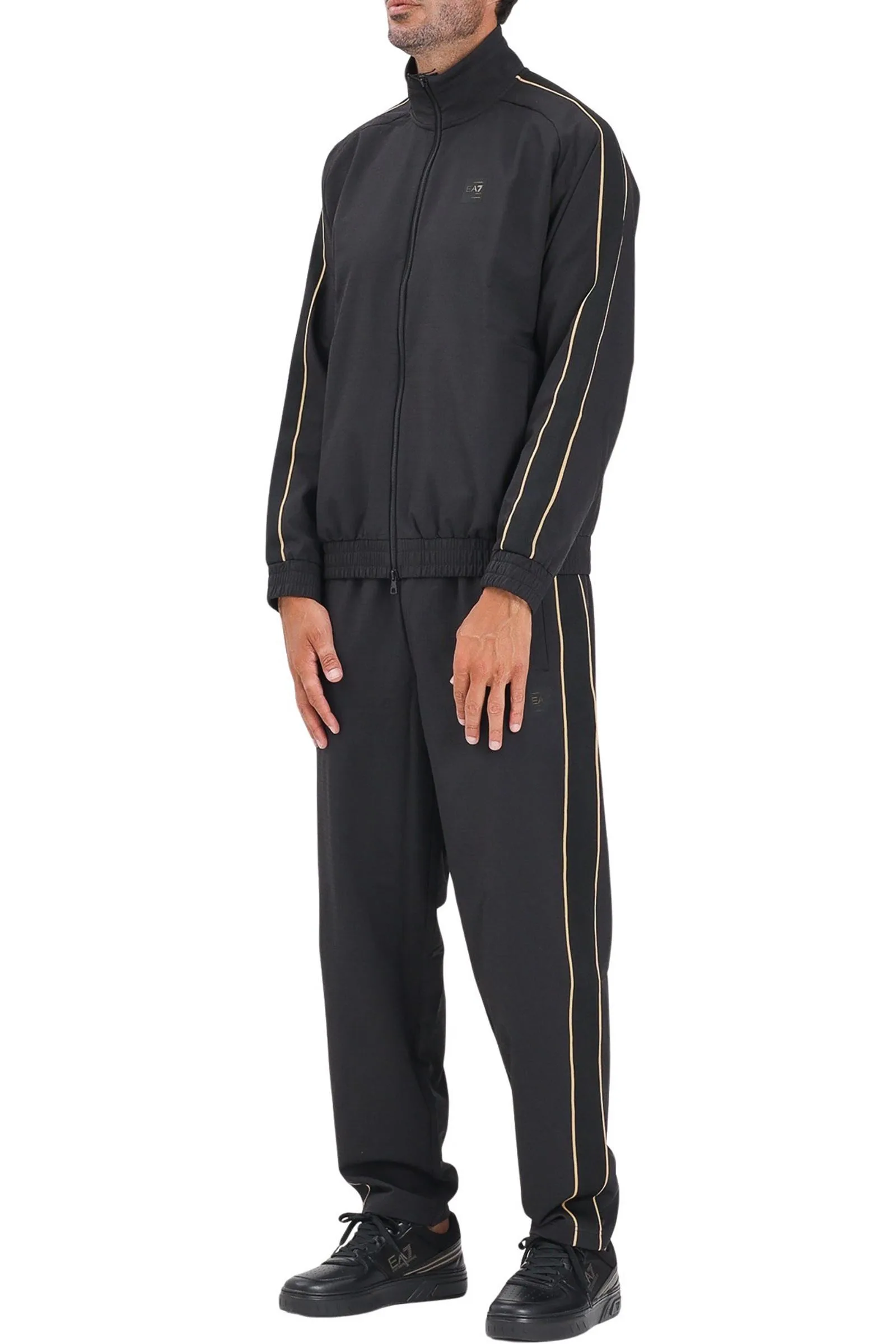 Schwarzer Overall