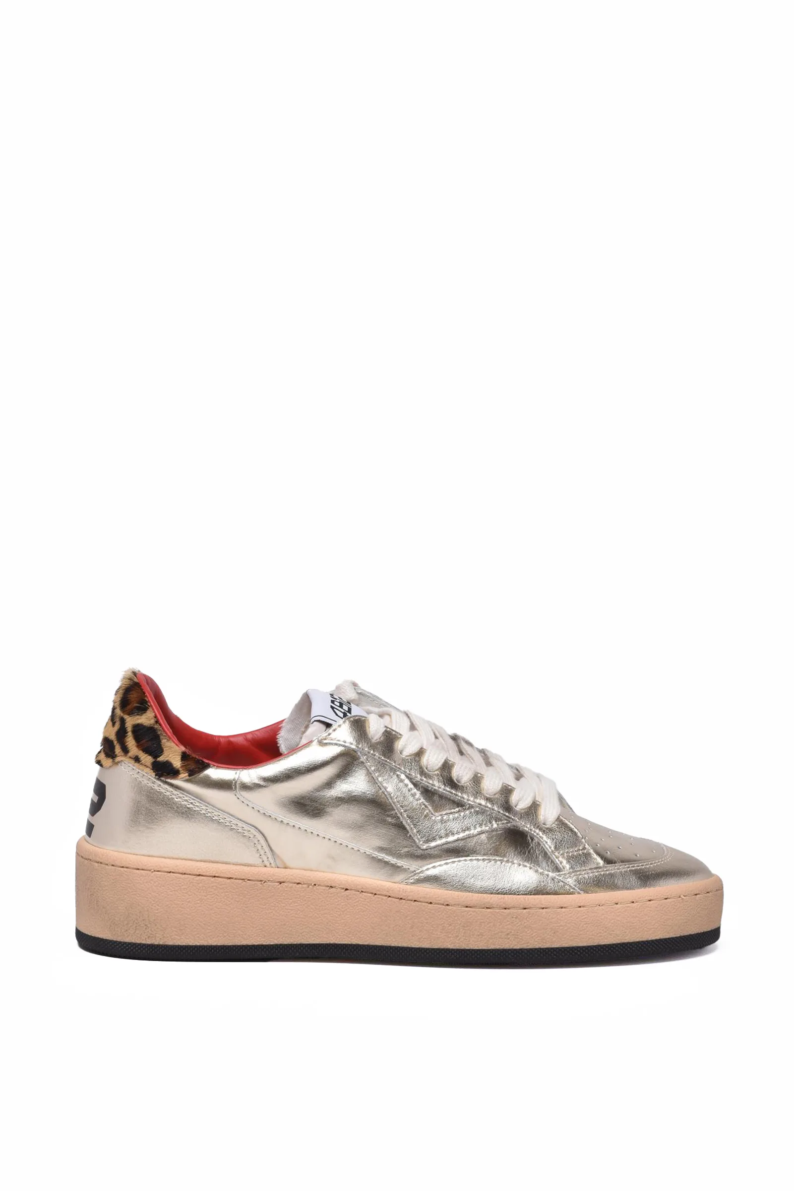 Goldene Turnschuhe