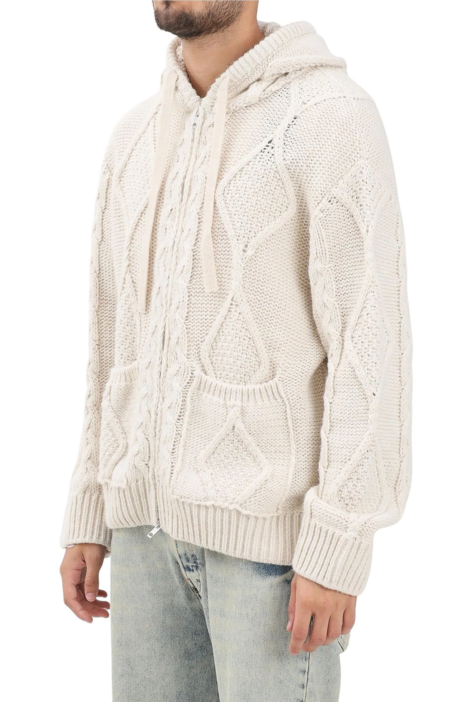 Weiße Strickjacke