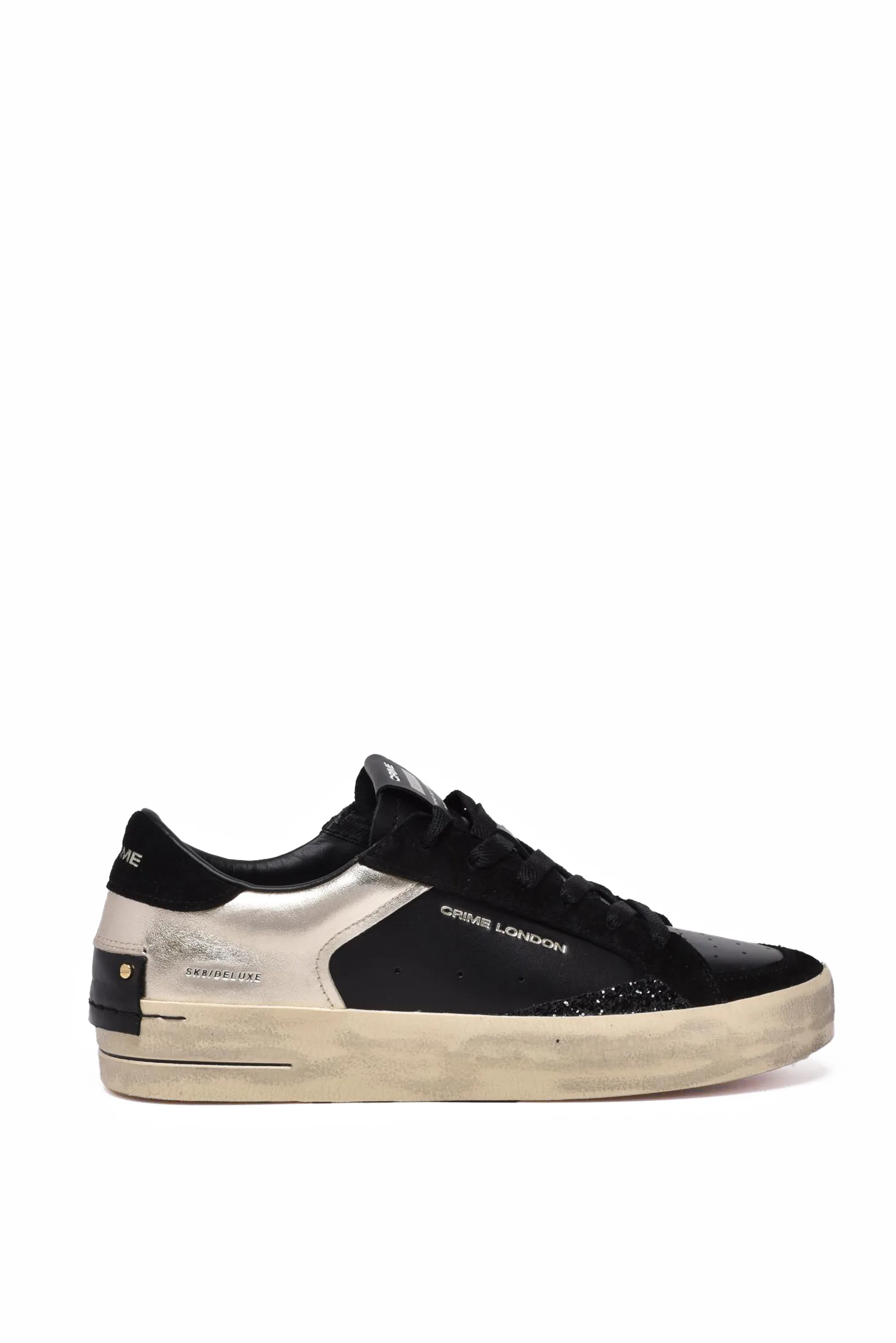 Schwarze Turnschuhe