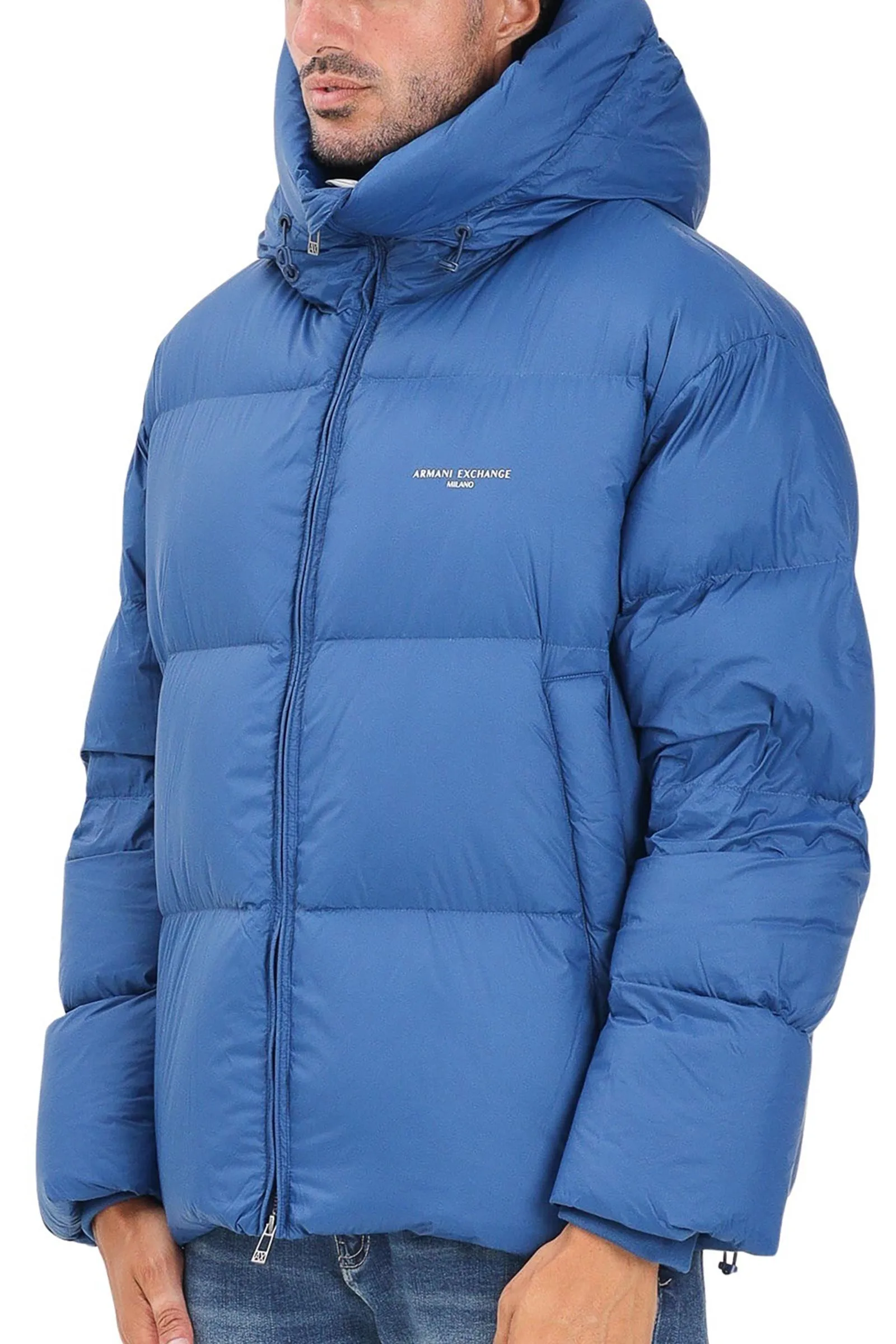 Hellblaue Daunenjacke