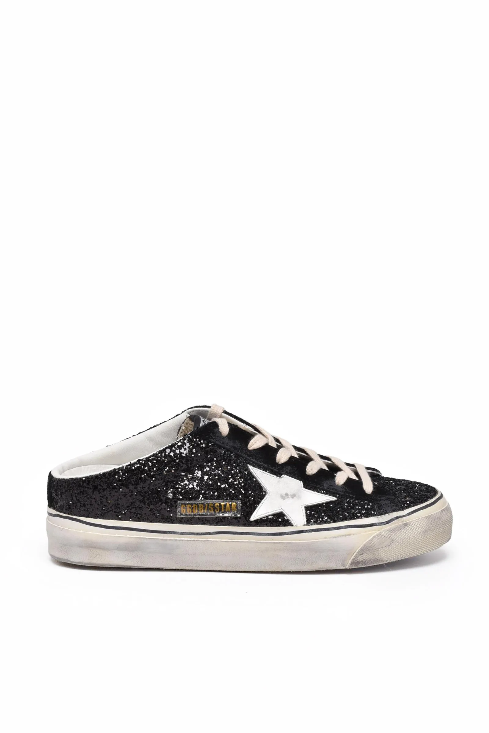 Schwarze Turnschuhe