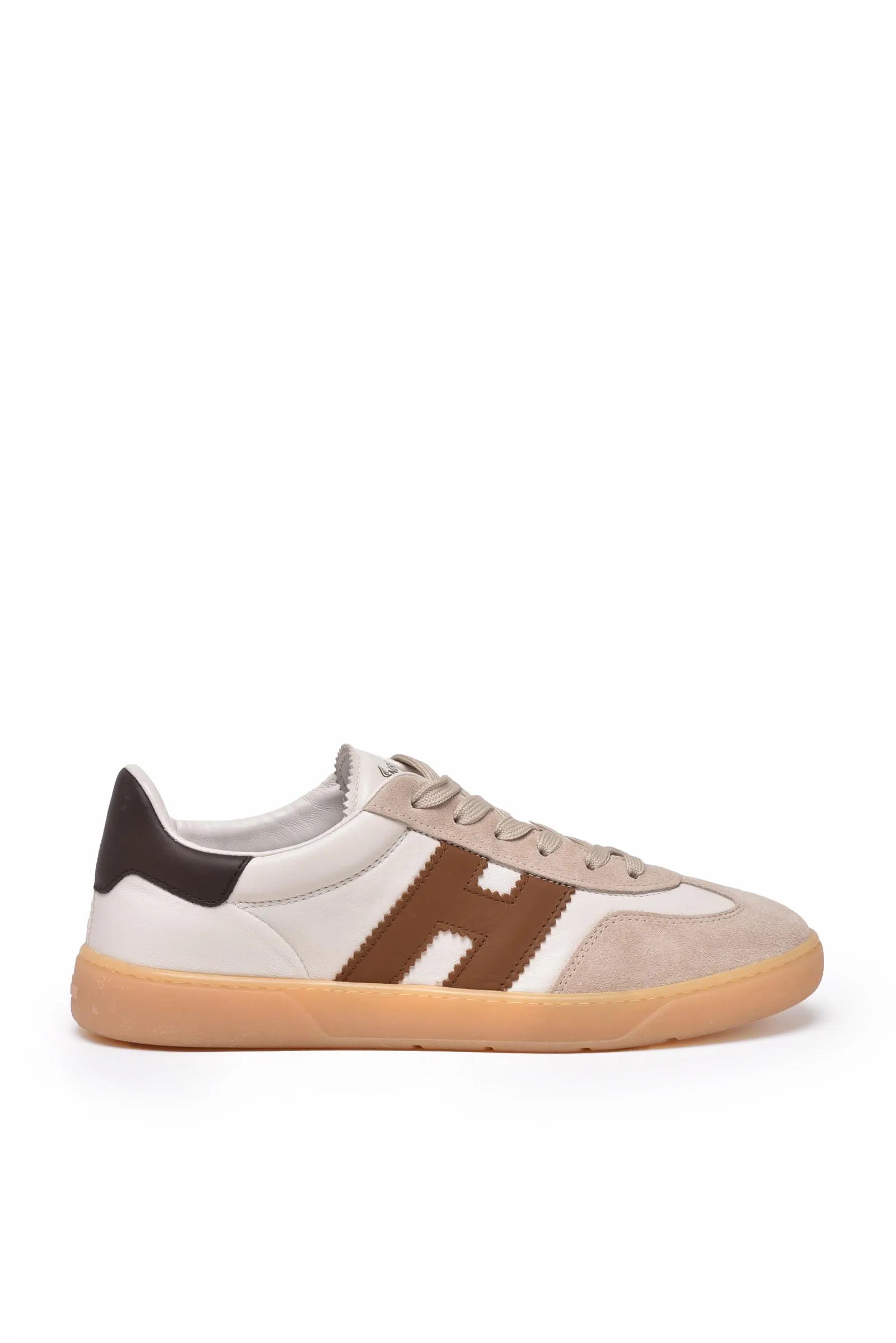 Weiße Turnschuhe