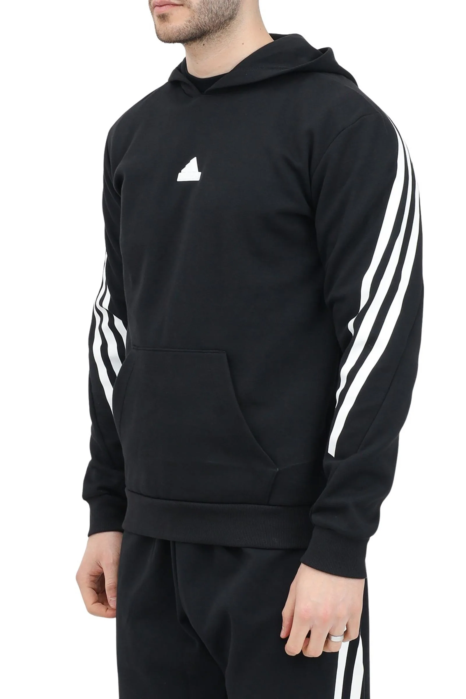 Schwarzer Kapuzenpullover