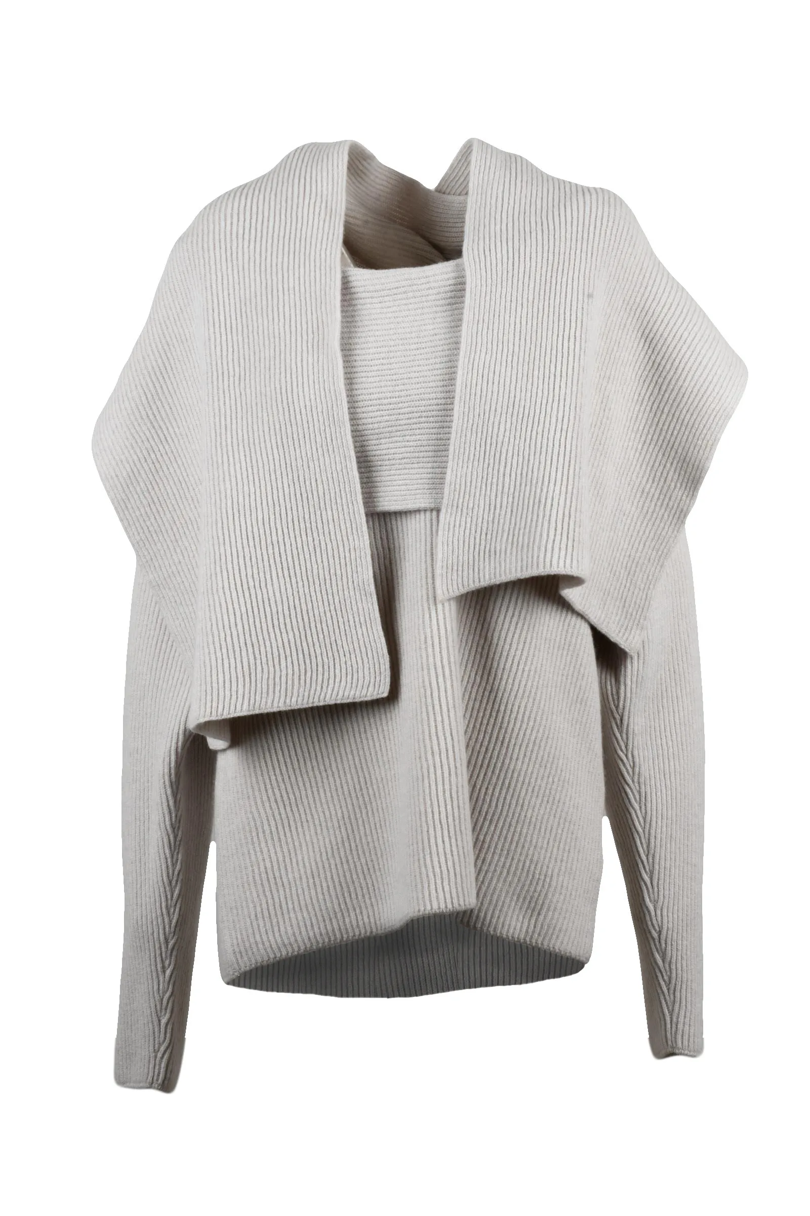 Weißer gerippter Pullover