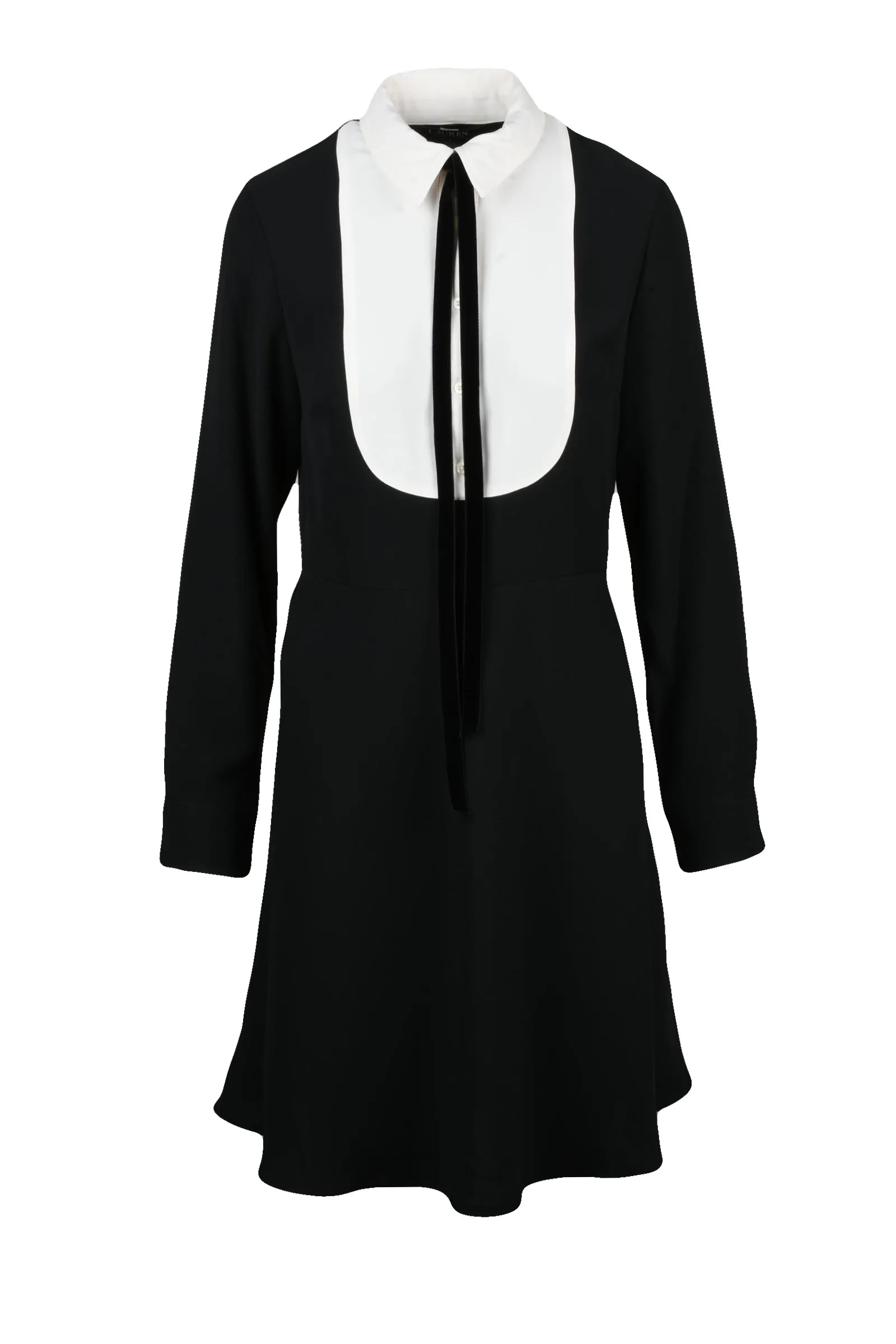 Schwarzes Kleid