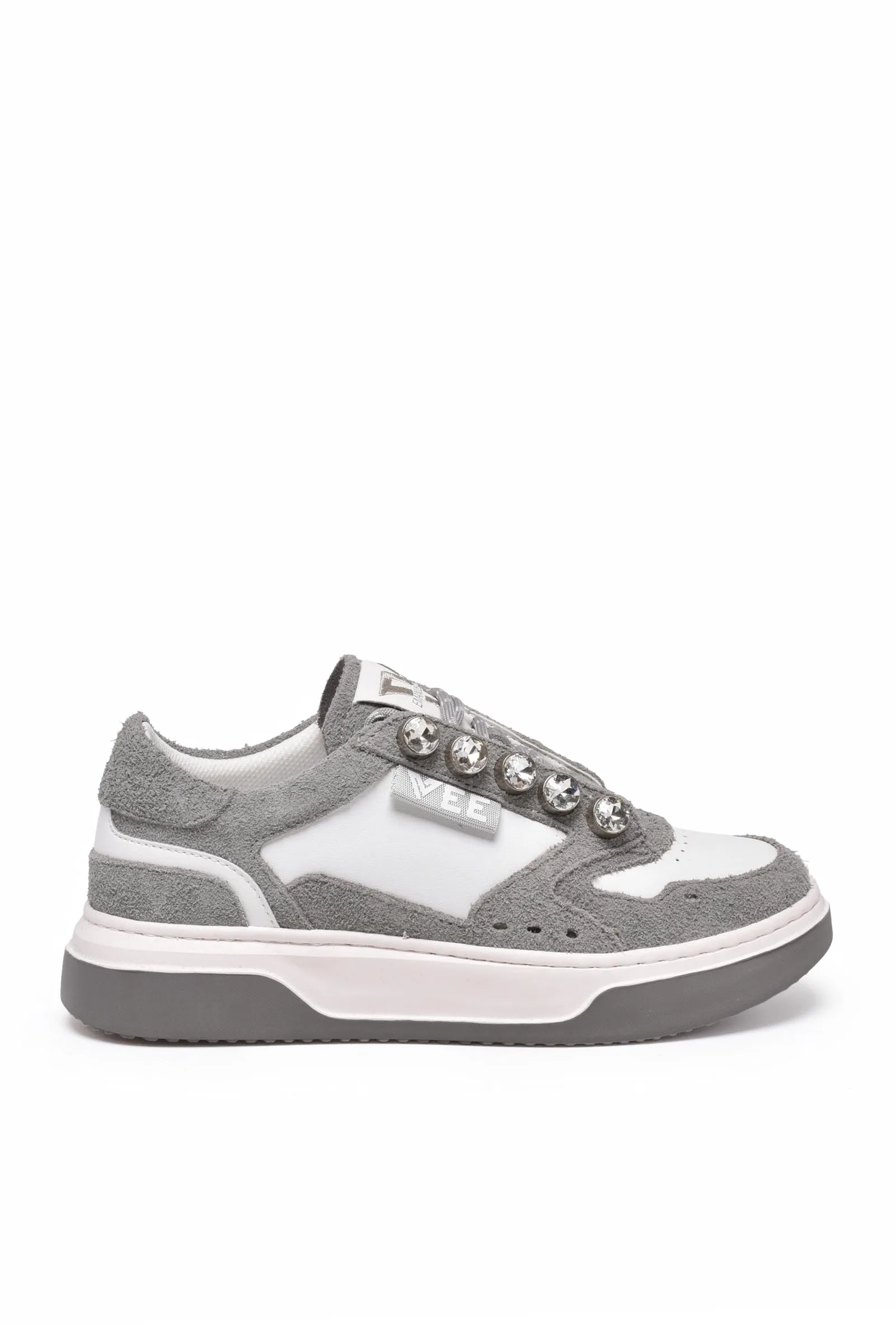 Weiße Turnschuhe