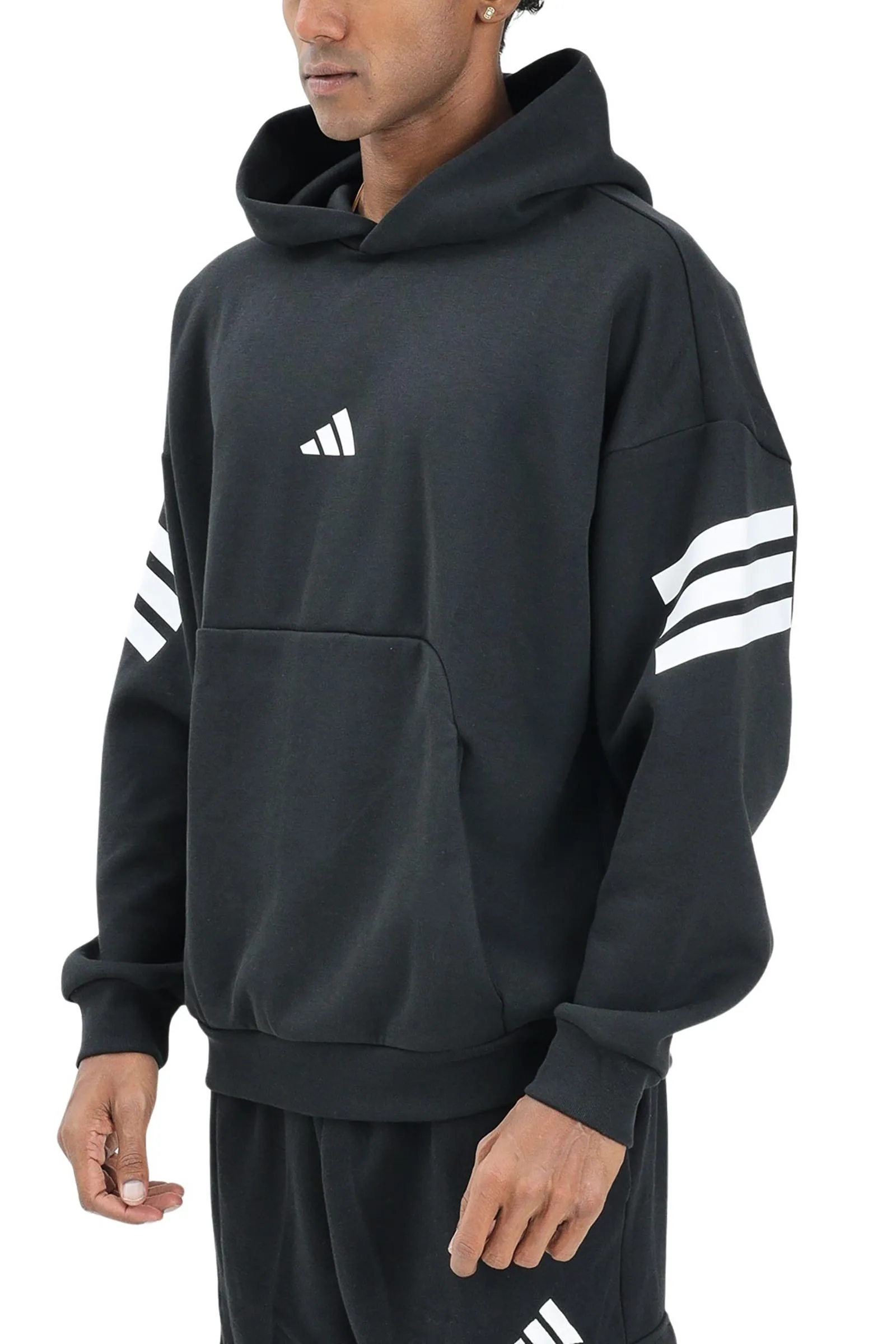 Schwarzer Kapuzenpullover
