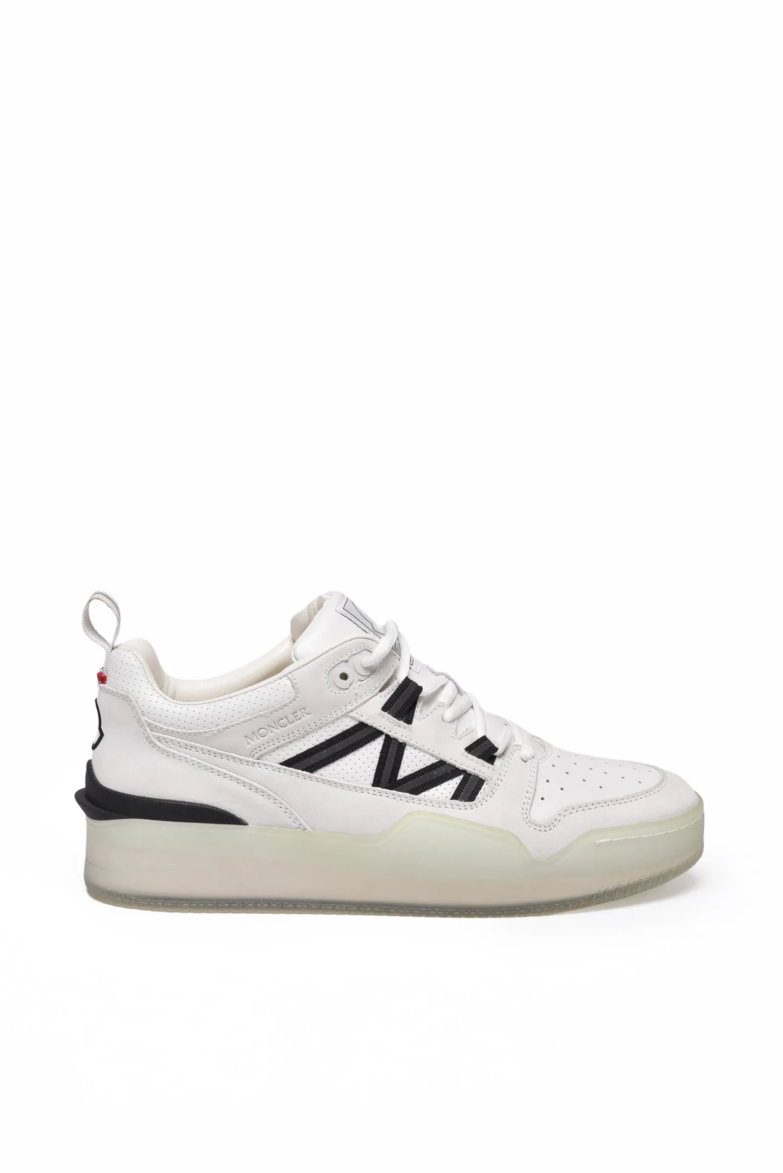 Weiße Turnschuhe